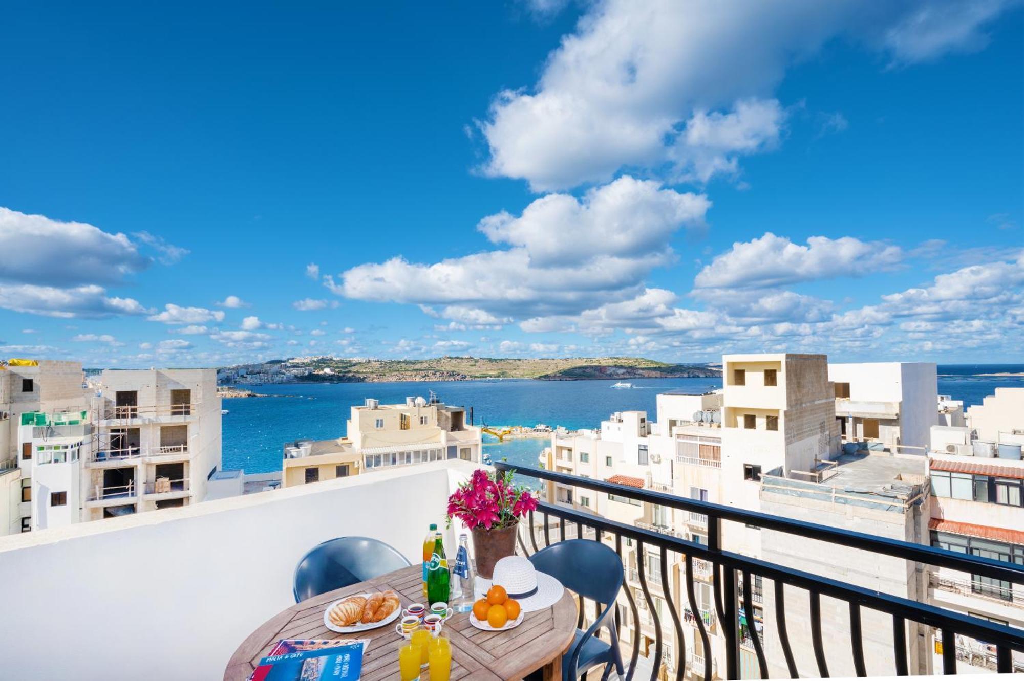 Seashells 2 Bedroom Apartment With Sunny Terrace With Stunning Sea Views - By Getawaysmalta Bahía de San Pablo Exterior foto