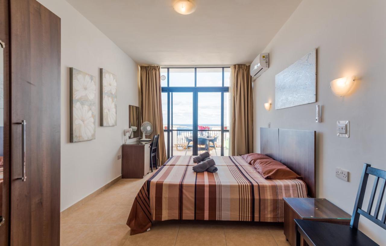 Seashells 2 Bedroom Apartment With Sunny Terrace With Stunning Sea Views - By Getawaysmalta Bahía de San Pablo Exterior foto