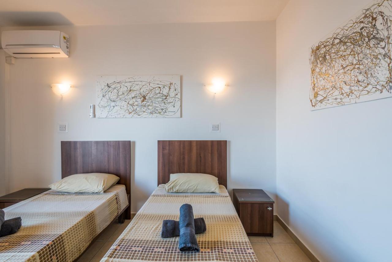 Seashells 2 Bedroom Apartment With Sunny Terrace With Stunning Sea Views - By Getawaysmalta Bahía de San Pablo Exterior foto
